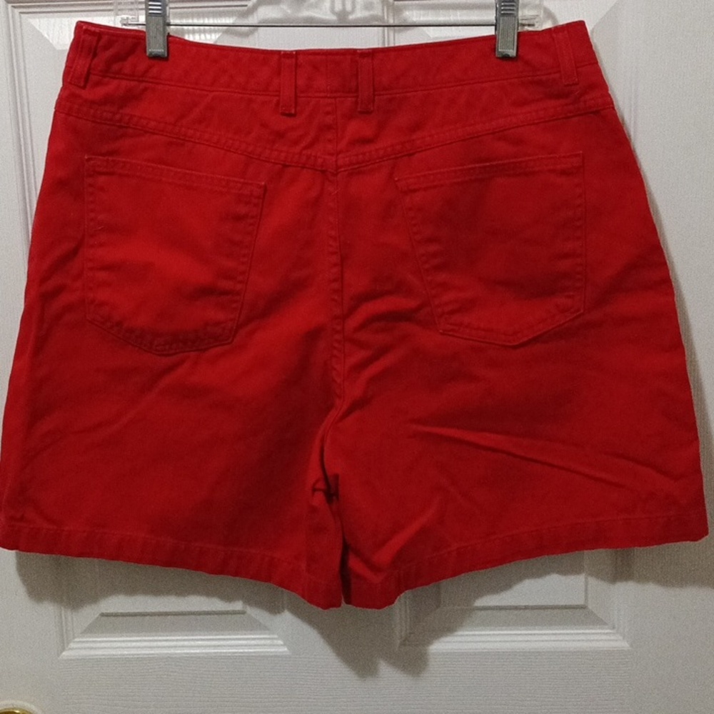 Talbot's classic 5 pocket red shorts size 18 - Picture 2 of 10